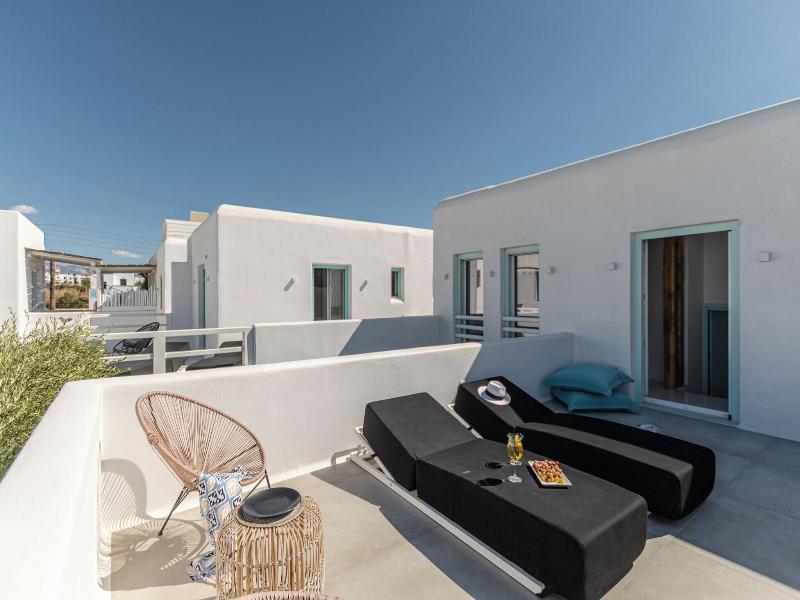 Majo Suites Hotel image