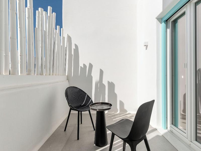 Majo Suites Hotel image