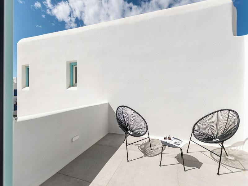 Majo Suites Hotel image
