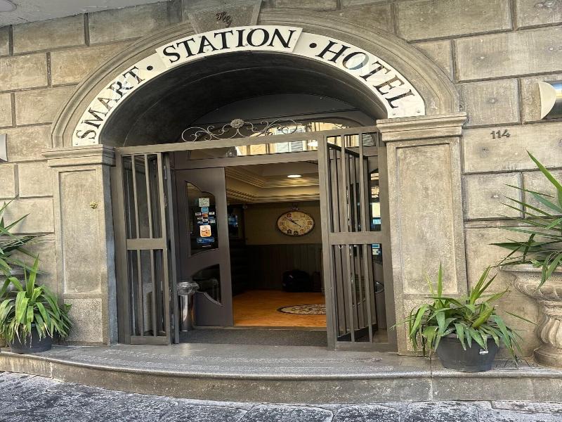 Smart Station Hotel image