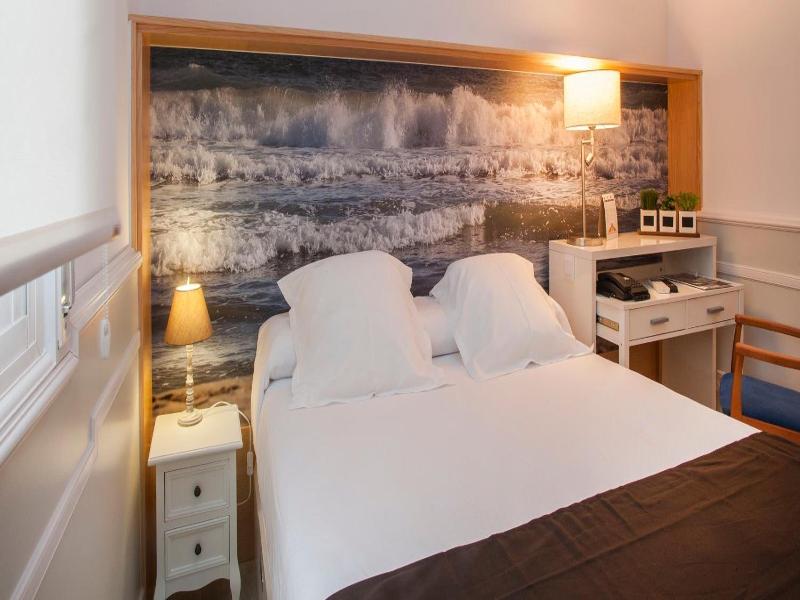 Hotel Ribes Roges image