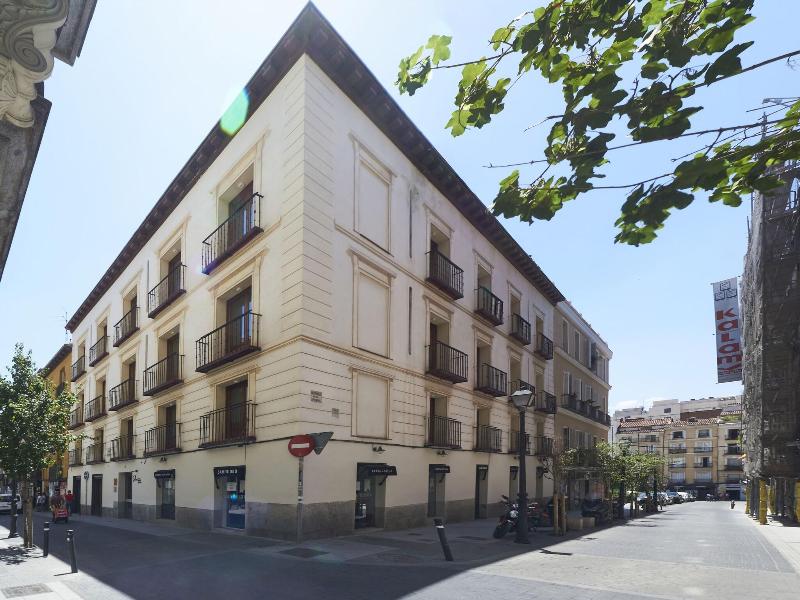 Slow Suites Chueca image