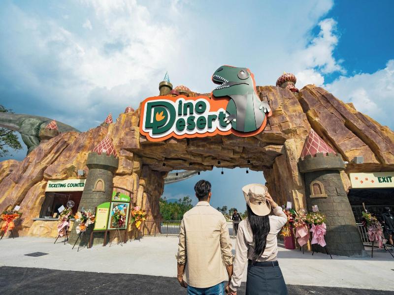 Monkeys Canopy Resort image