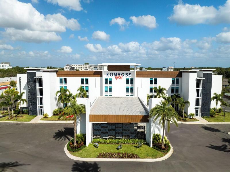 Kompose Boutique Resort At Theme Parks image