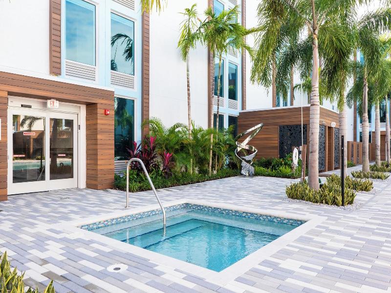 Kompose Boutique Resort At Theme Parks image