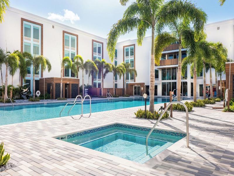 Kompose Boutique Resort At Theme Parks image