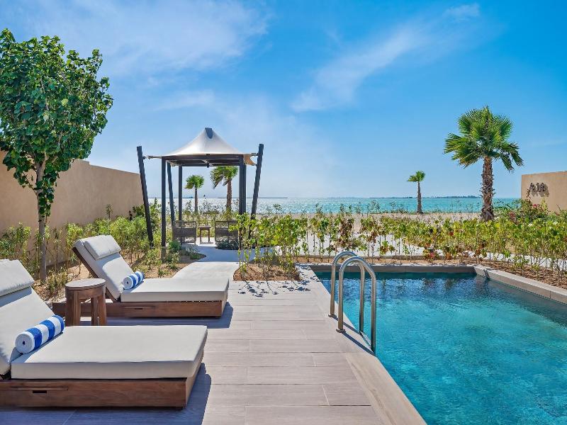 Bab Al Nojoum Hudayriyat Villas image