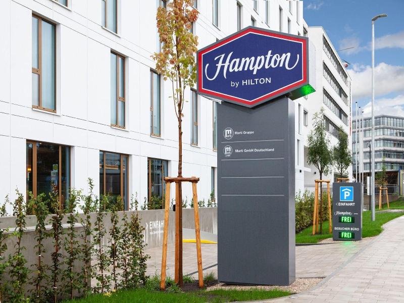 Hampton By Hilton Stuttgart Airport image