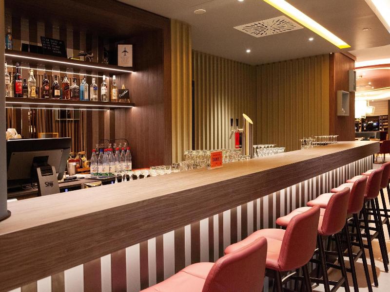 Hampton By Hilton Stuttgart Airport image