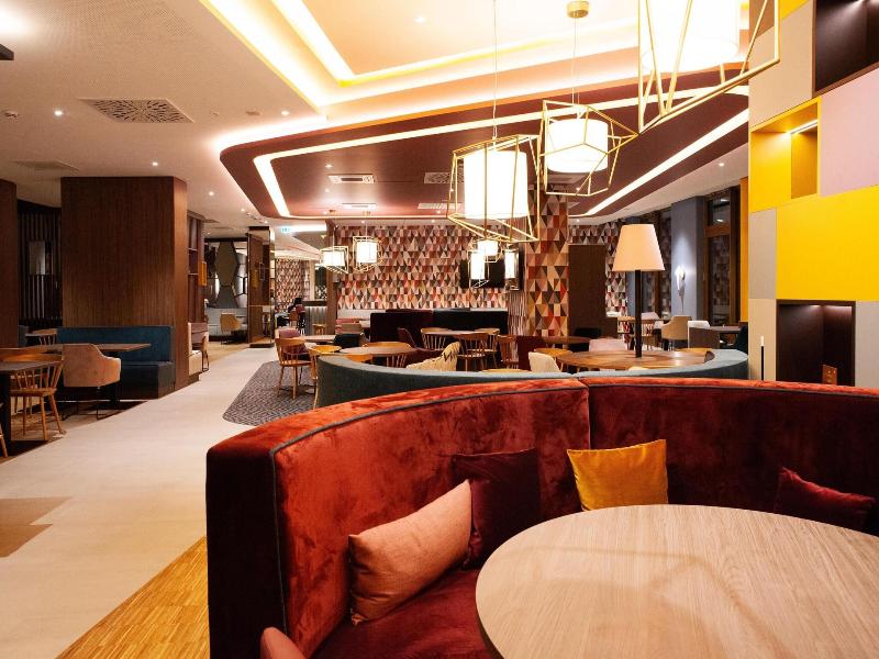 Hampton By Hilton Stuttgart Airport image