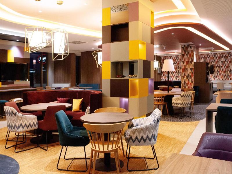 Hampton By Hilton Stuttgart Airport image