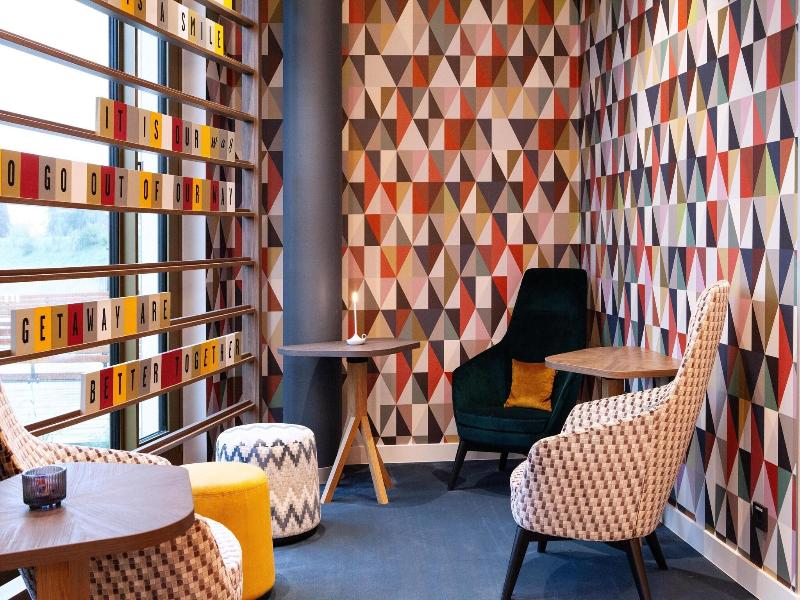 Hampton By Hilton Stuttgart Airport image