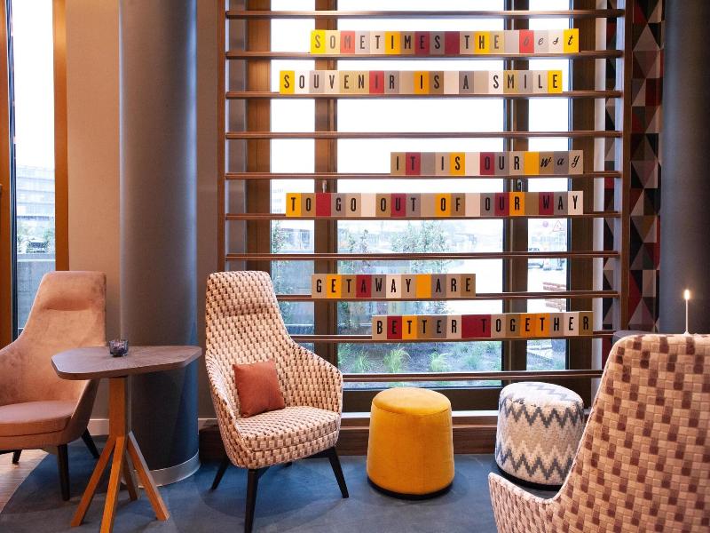 Hampton By Hilton Stuttgart Airport image