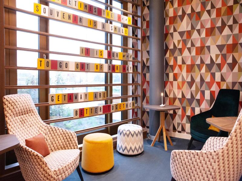 Hampton By Hilton Stuttgart Airport image