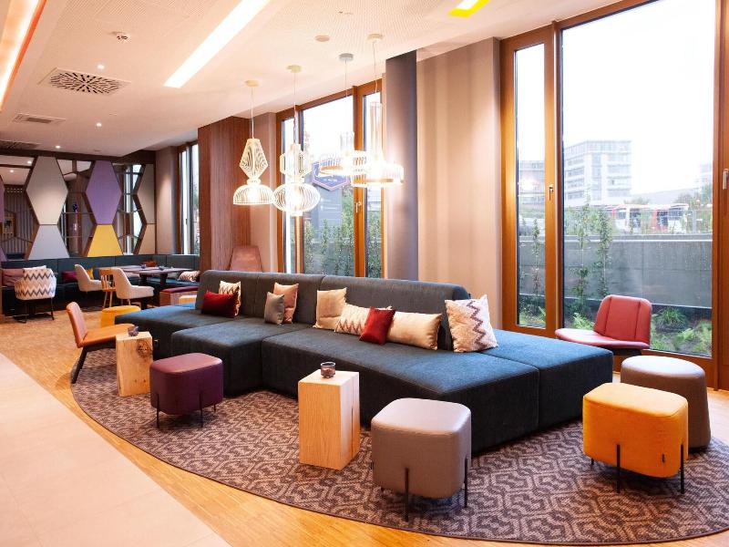 Hampton By Hilton Stuttgart Airport image