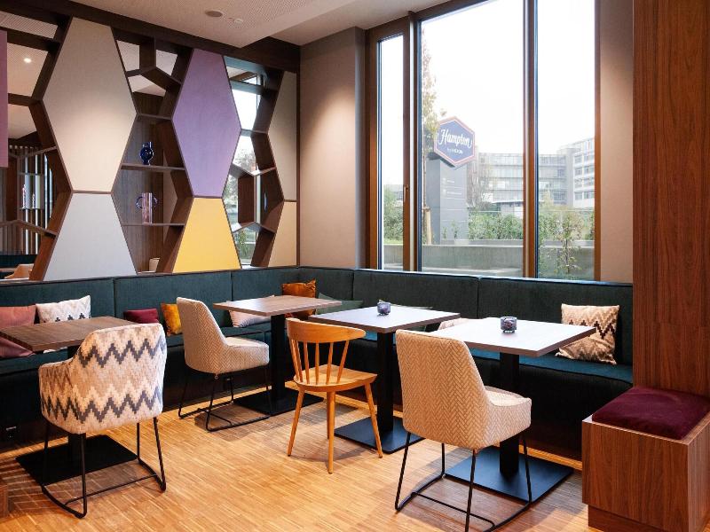 Hampton By Hilton Stuttgart Airport image