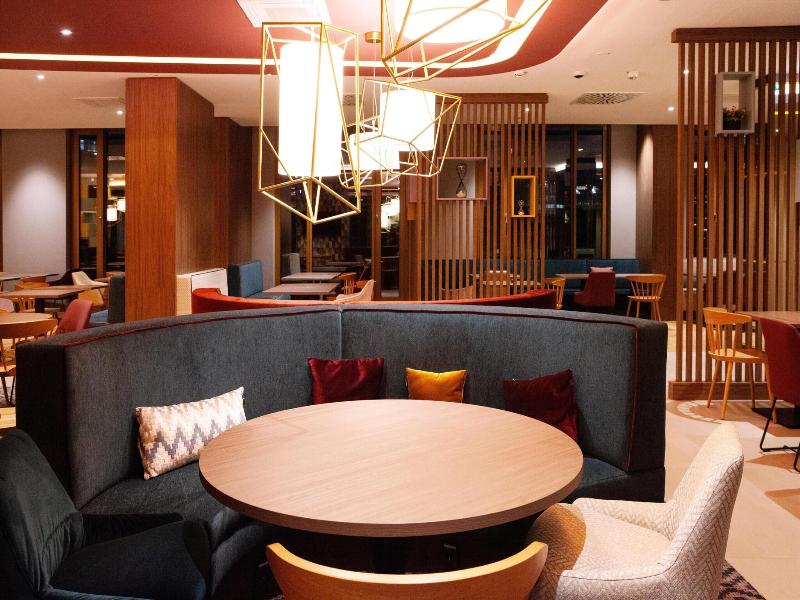 Hampton By Hilton Stuttgart Airport image