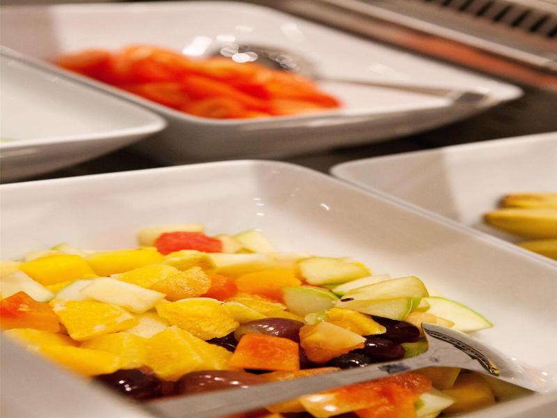 Hampton By Hilton Stuttgart Airport image