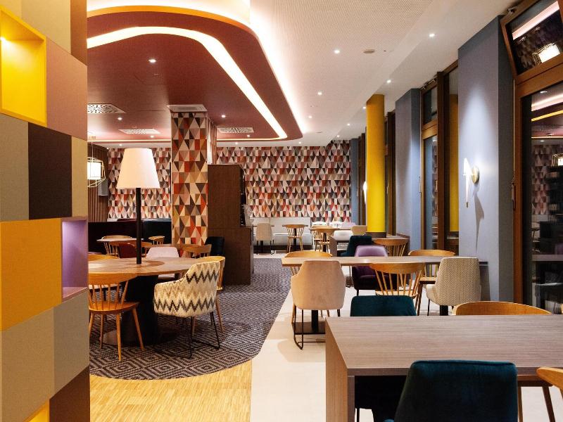 Hampton By Hilton Stuttgart Airport image