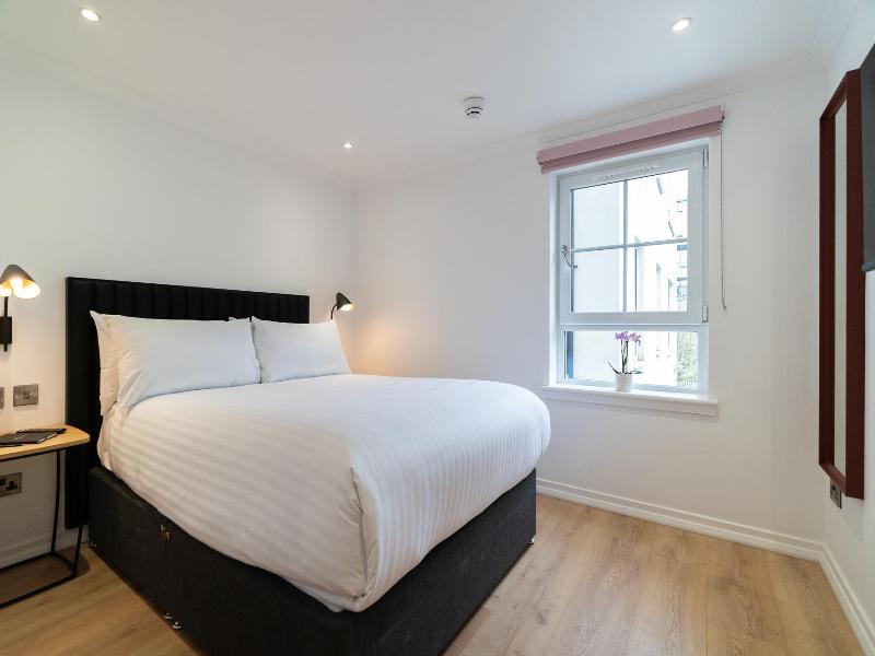 Premier Suites Edinburgh – Fountain Court image