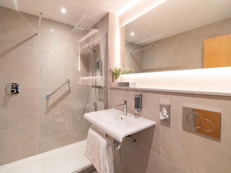 Premier Suites Edinburgh – Fountain Court image
