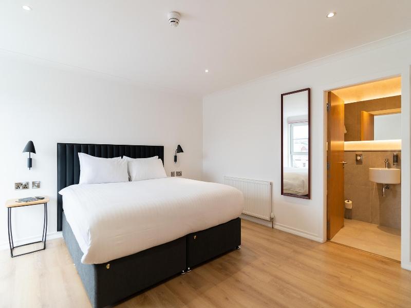 Premier Suites Edinburgh – Fountain Court image