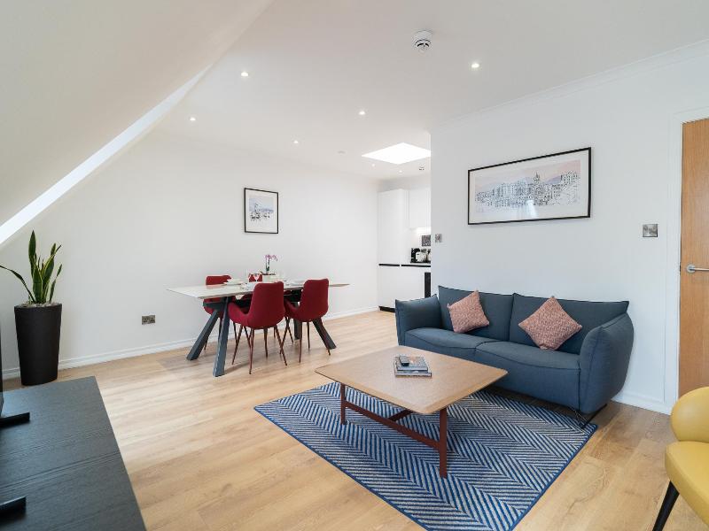 Premier Suites Edinburgh – Fountain Court image