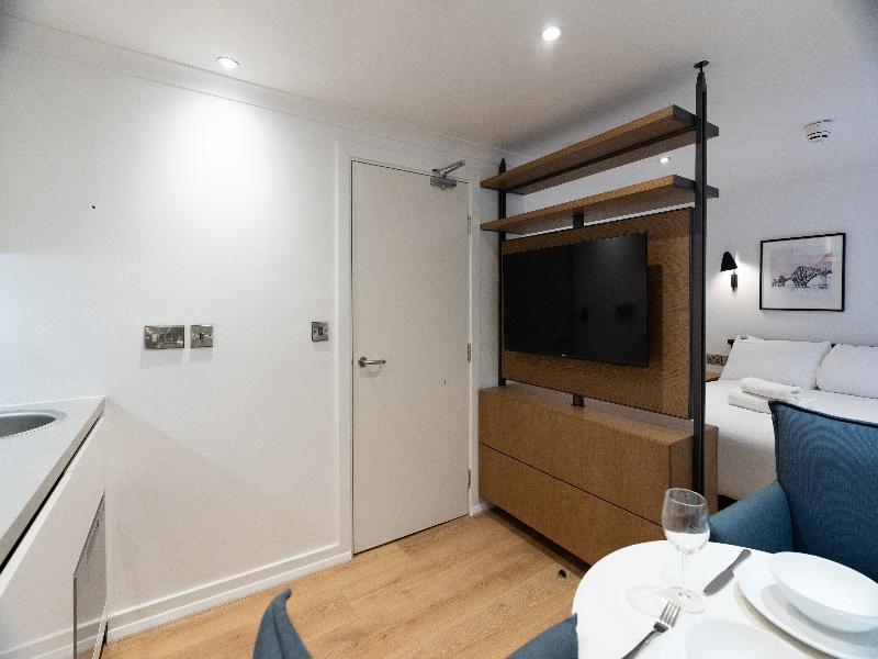 Premier Suites Edinburgh – Fountain Court image