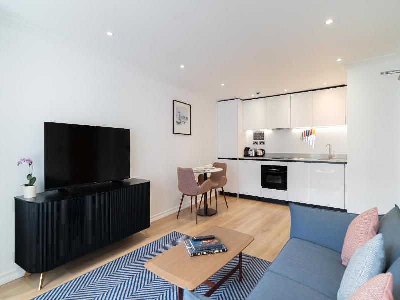 Premier Suites Edinburgh – Fountain Court image