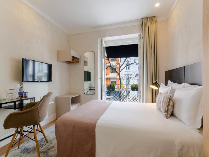 Lx51 Studios & Suites By Apt Iin image