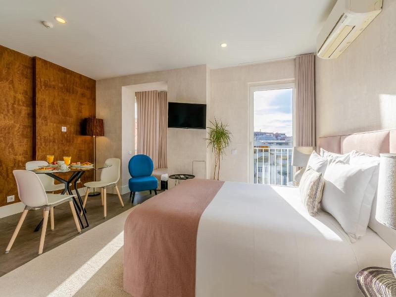 Lx51 Studios & Suites By Apt Iin image