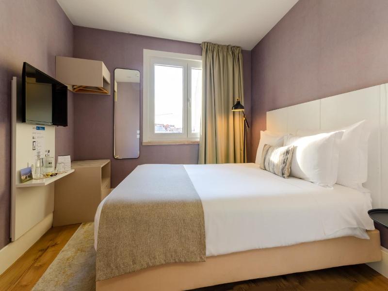 Lx51 Studios & Suites By Apt Iin image