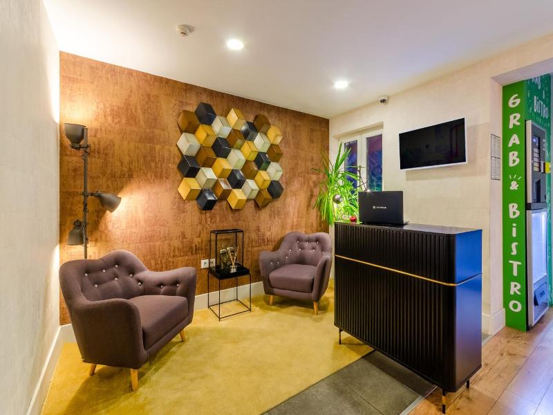 Lx51 Studios & Suites By Apt Iin image