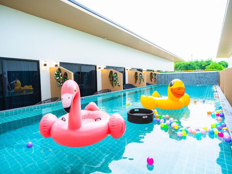 Fresh Resort Pattaya image
