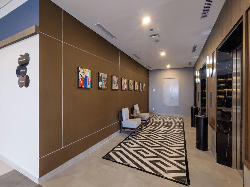 Artotel Hub Simpang Temu image