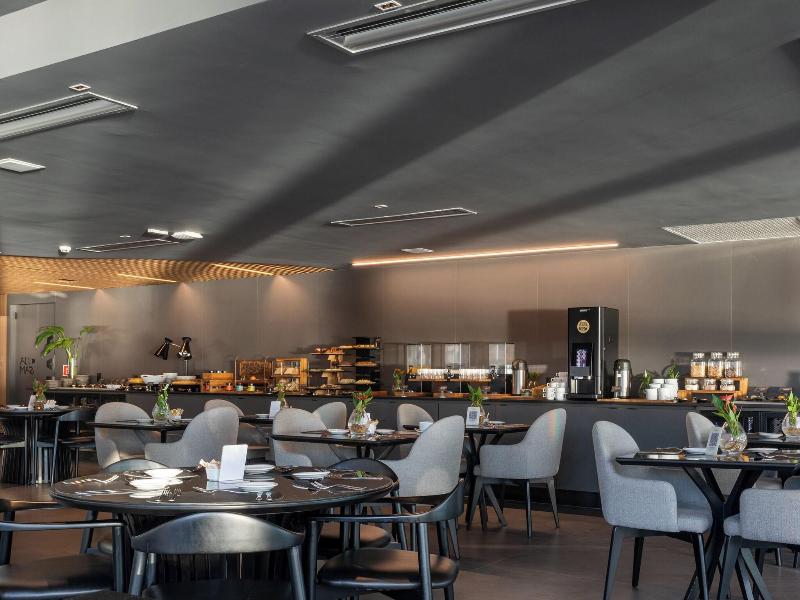 Icon Hotel By Welkom image