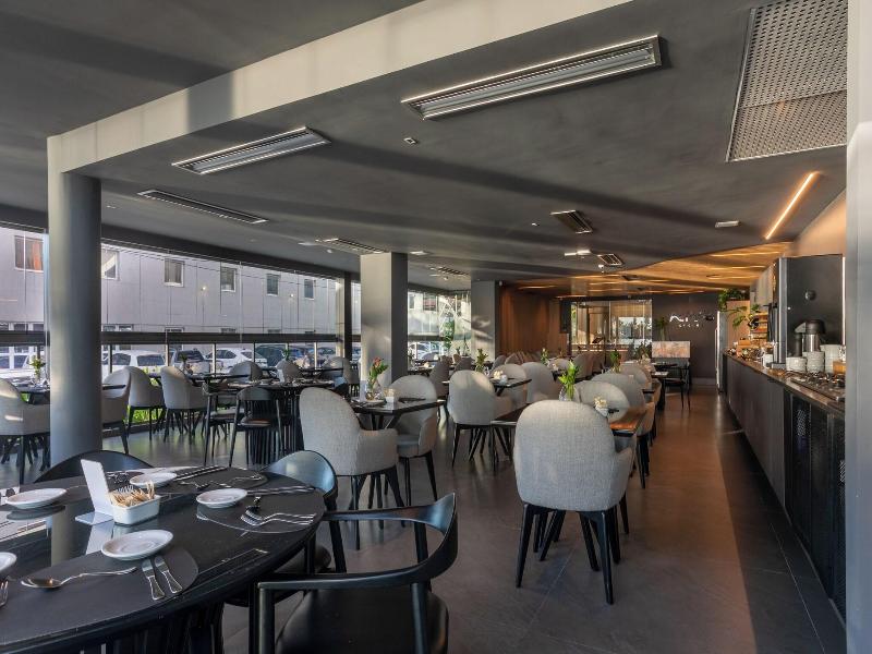 Icon Hotel By Welkom image