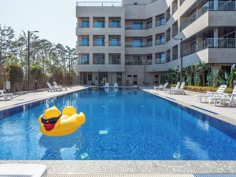 Dongho Beach Hotel