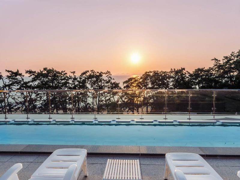 Dongho Beach Hotel