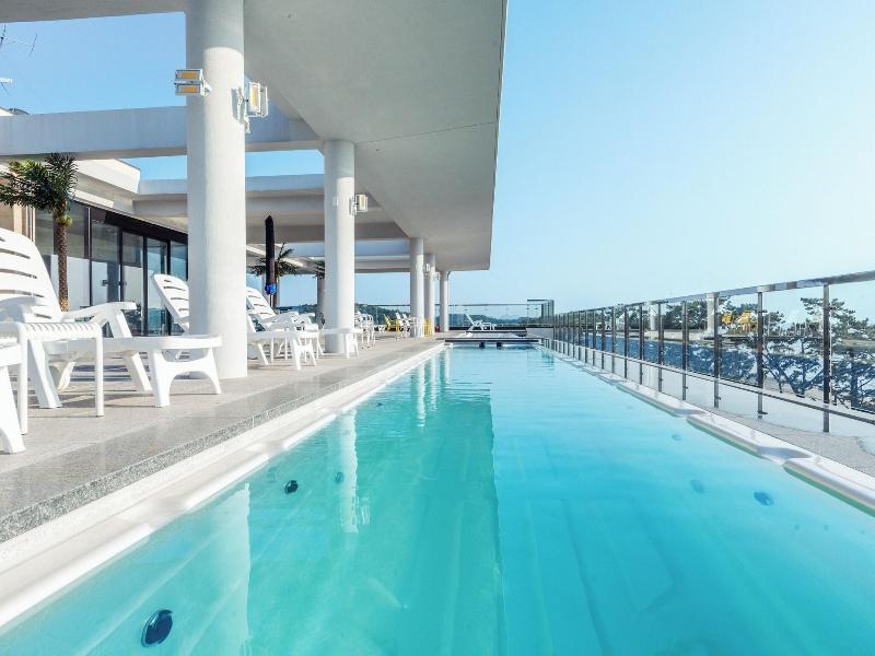 Dongho Beach Hotel
