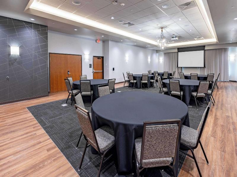 Drury Plaza Hotel Savannah Pooler image