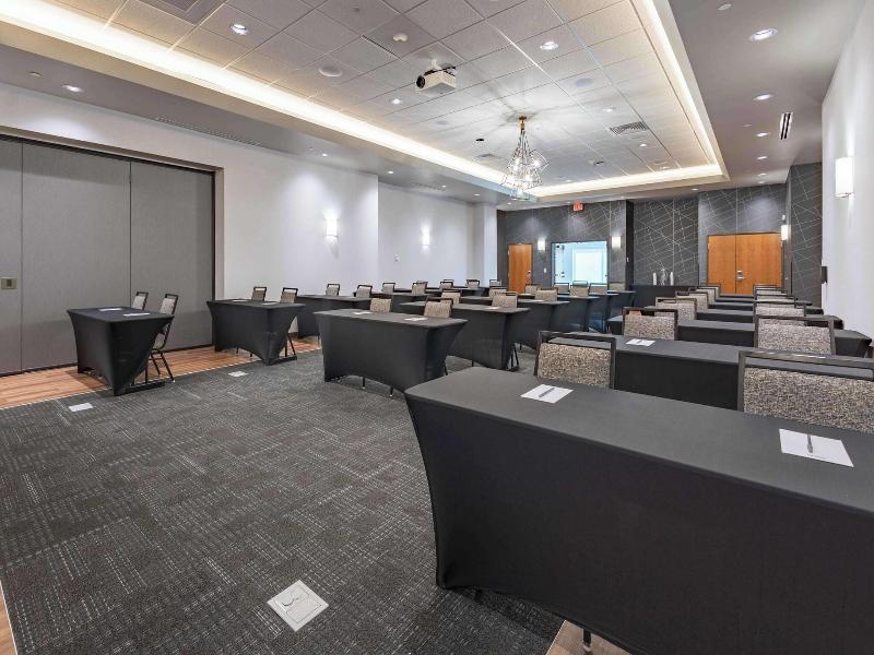 Drury Plaza Hotel Savannah Pooler image