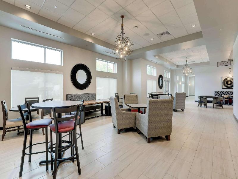 Drury Plaza Hotel Savannah Pooler image