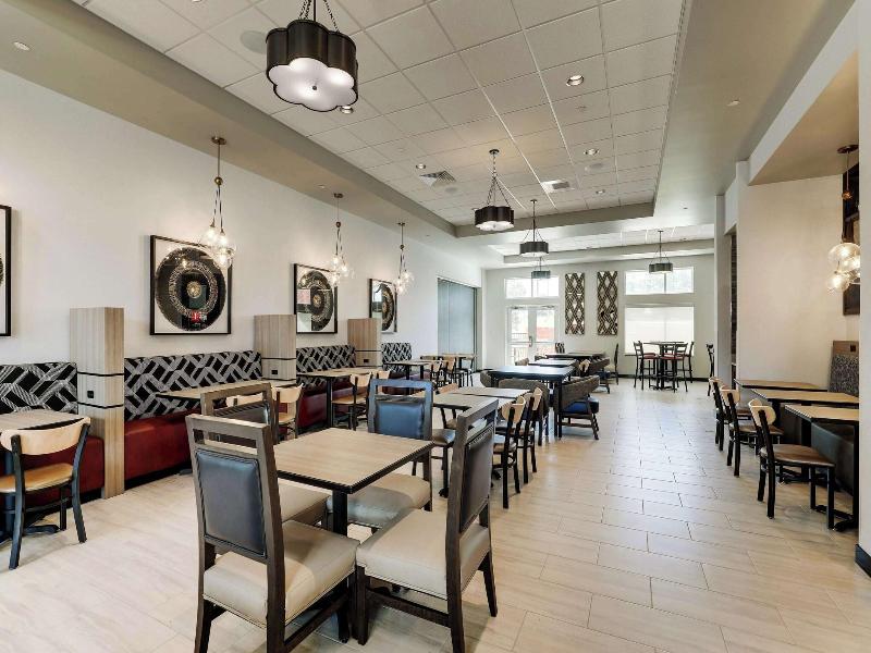 Drury Plaza Hotel Savannah Pooler image