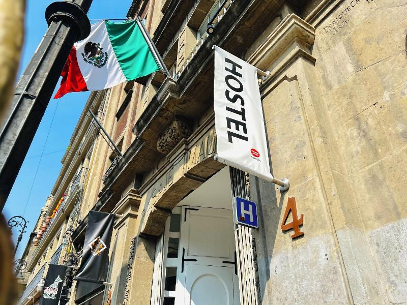 Hostel Mundo Joven Catedral image