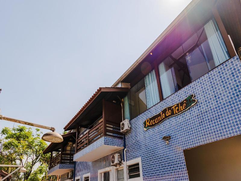 Taya Hospedagens
