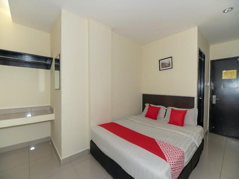 Hotel O Blossom Hotel image