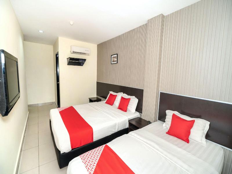 Hotel O Blossom Hotel image