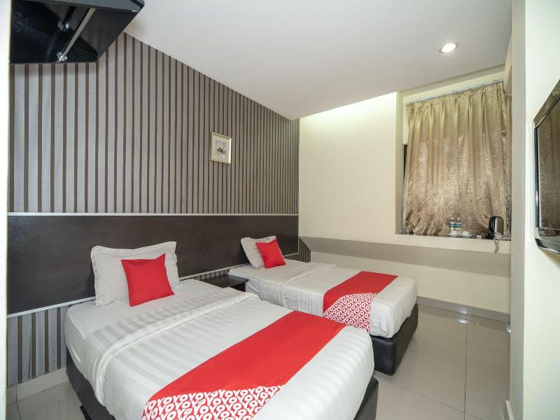 Hotel O Blossom Hotel image