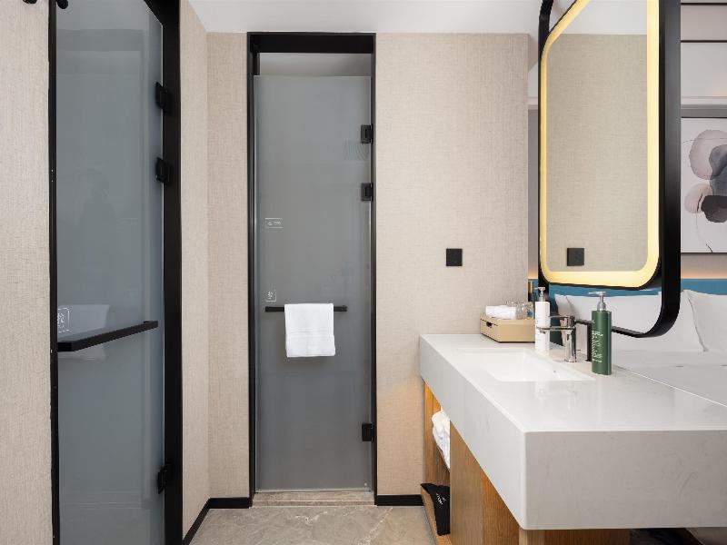 Hilton Garden Inn Zhuji East image